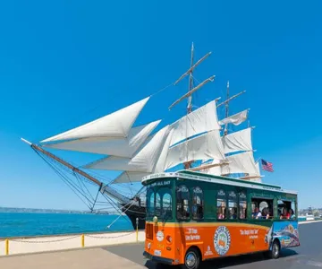 San Diego Trolley Tour